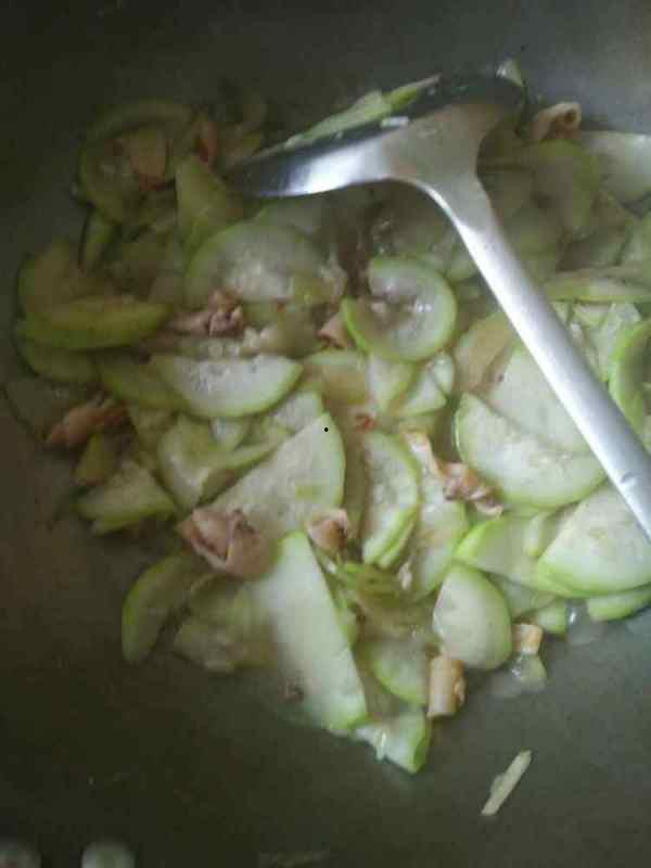 鱿鱼和角瓜怎么吃,美味佳肴新体验