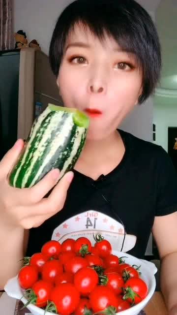 美食吃瓜直播,美食吃瓜，尽享舌尖上的快乐时光